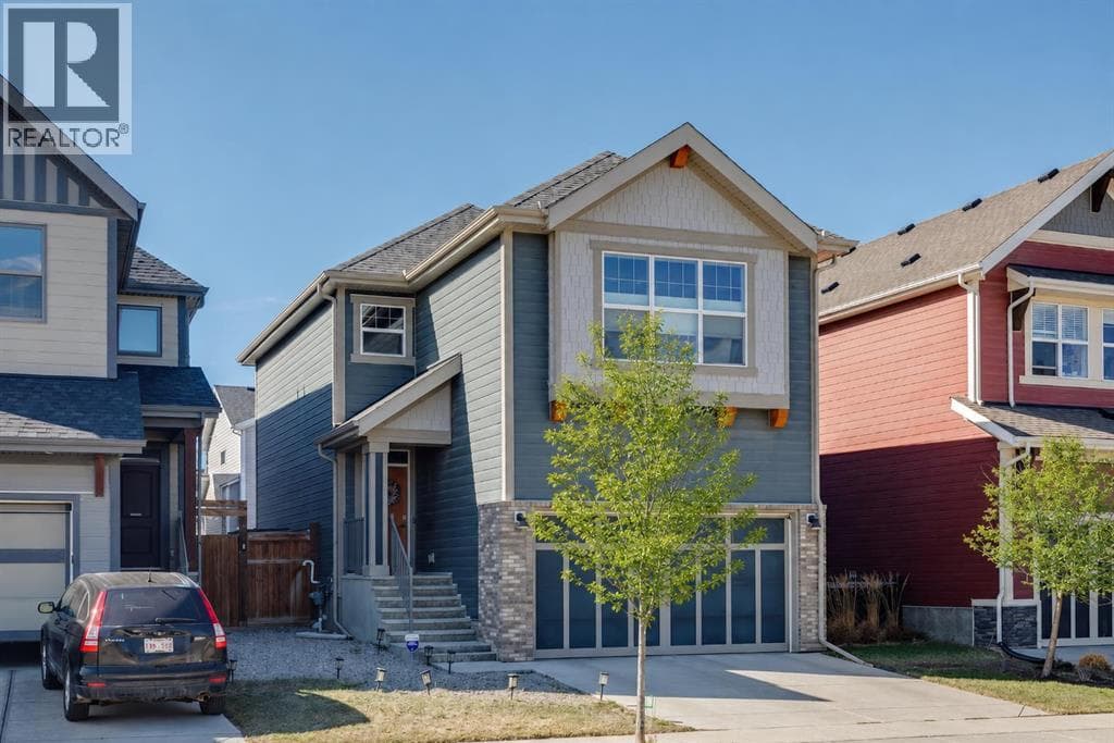 293 Masters Avenue SE — photo 2