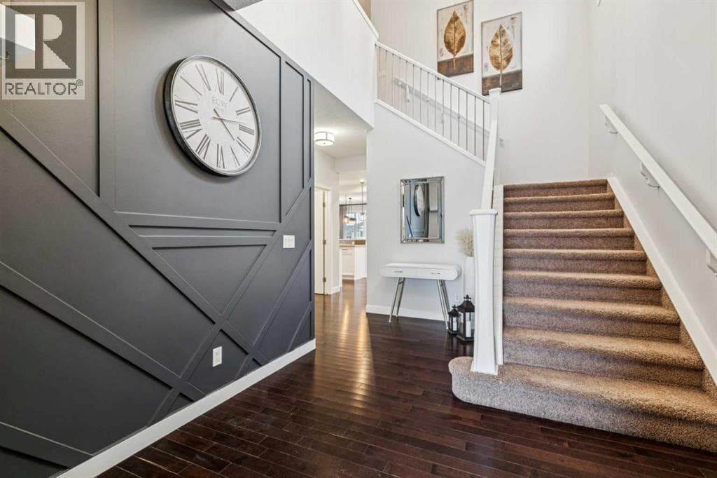 290 Mahogany Place SE — photo 2