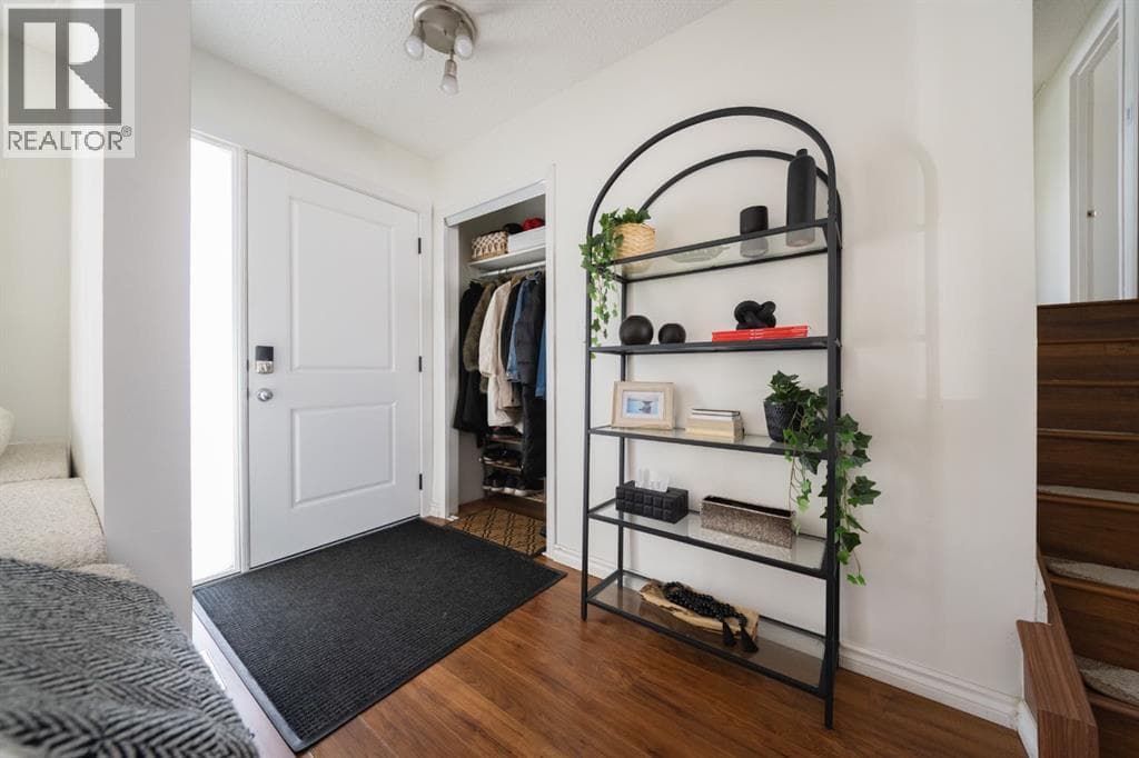453 Signal Road — photo 3