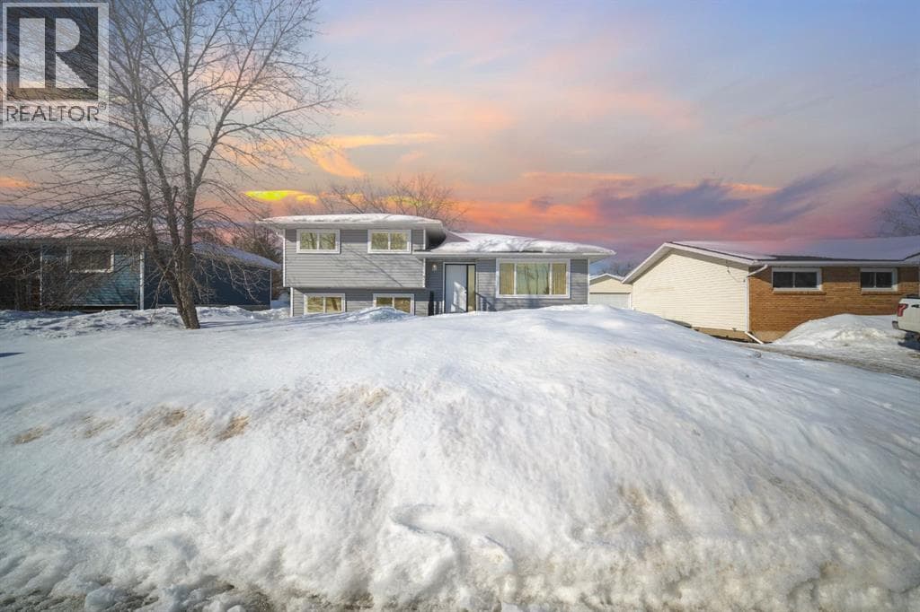 453 Signal Road