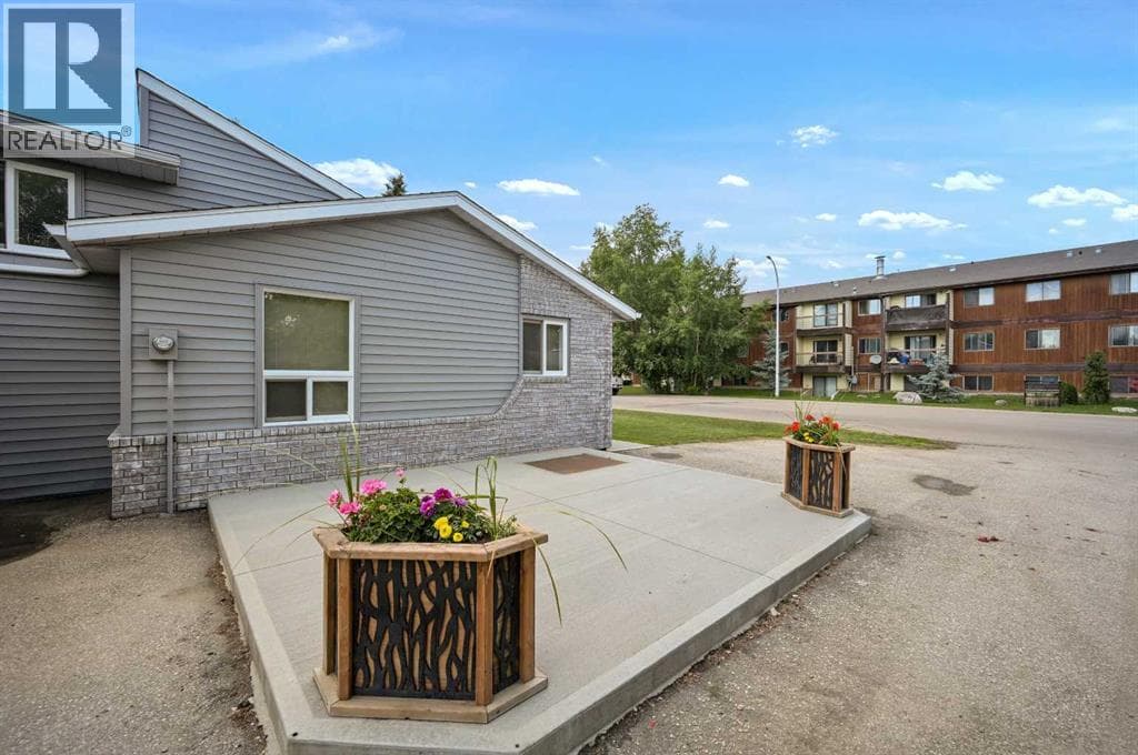 4405 PLEASANTVIEW Drive — photo 4