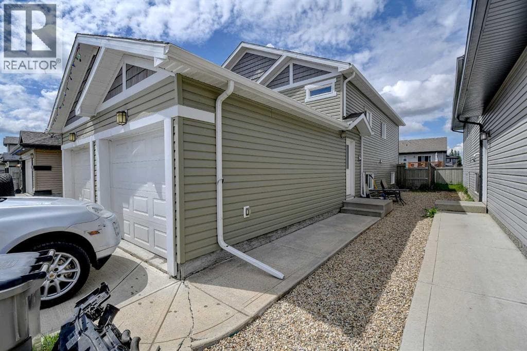 10138 85A Street — photo 2
