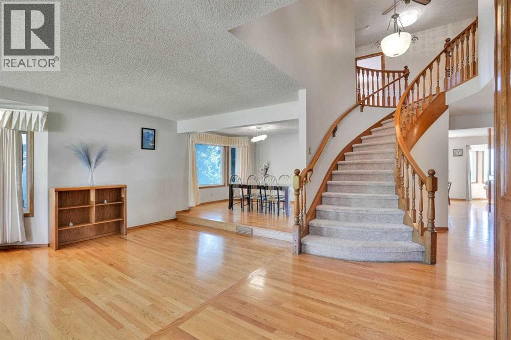 88 Edelweiss Drive NW — photo 2