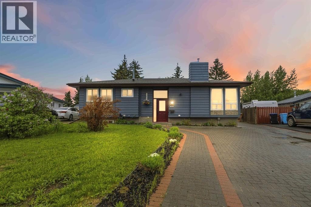 108 Ermine Crescent