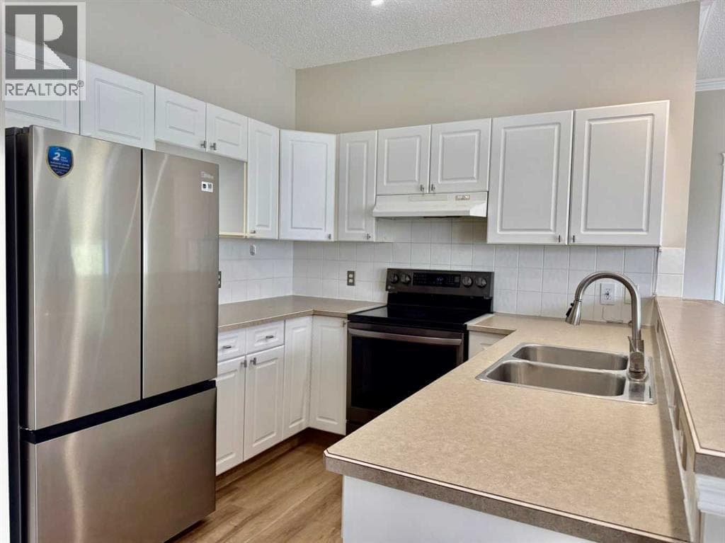 102 Prestwick Gardens SE — photo 4