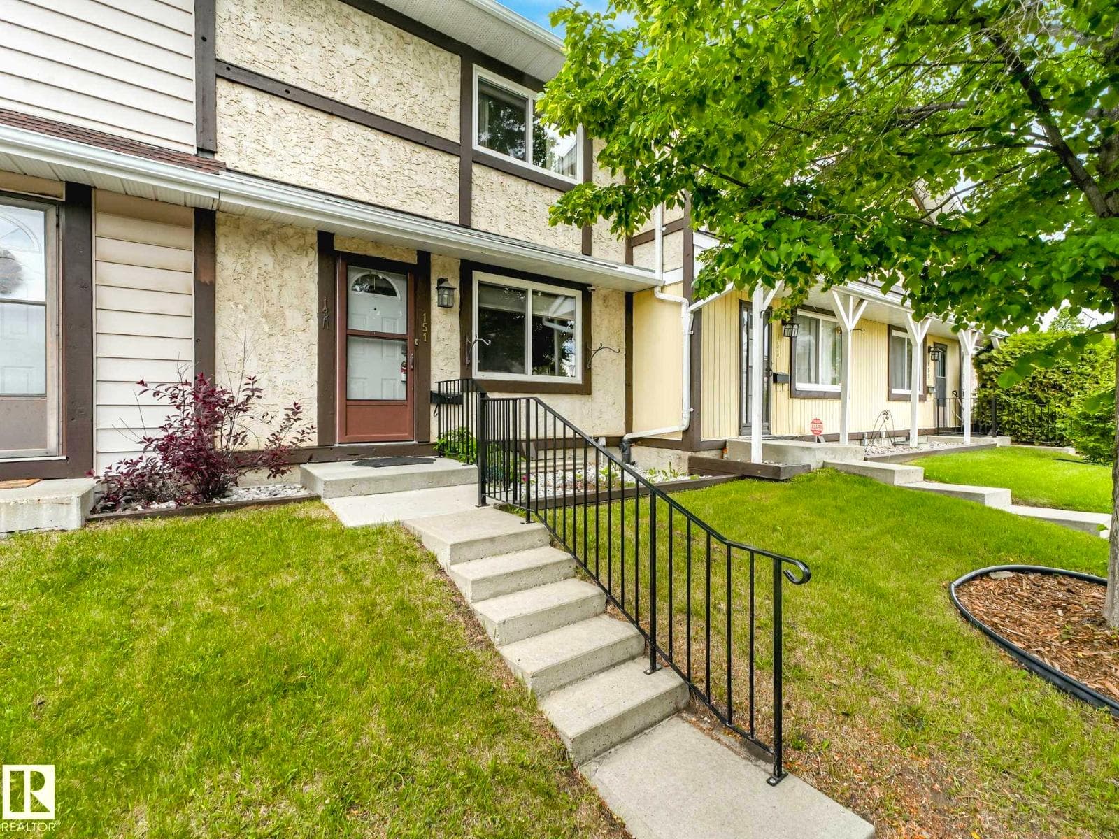 151 TUDOR LN NW