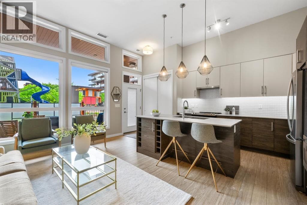 128, 122 Mahogany Centre SE
