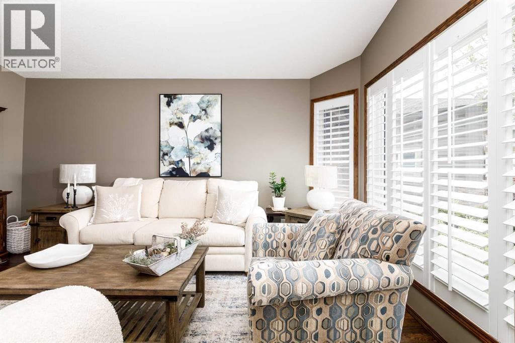 23 Oxley Close — photo 4