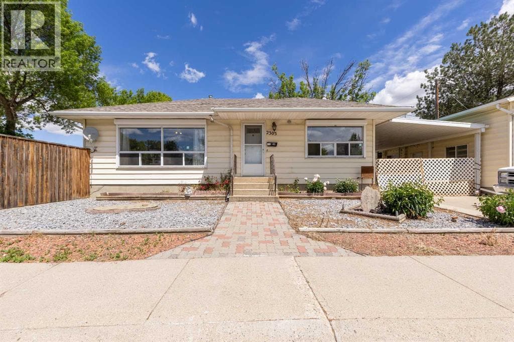2305 7 Avenue N — photo 2