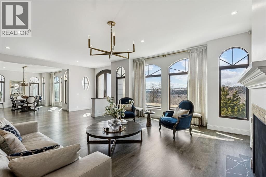2908 Toronto Crescent NW — photo 3