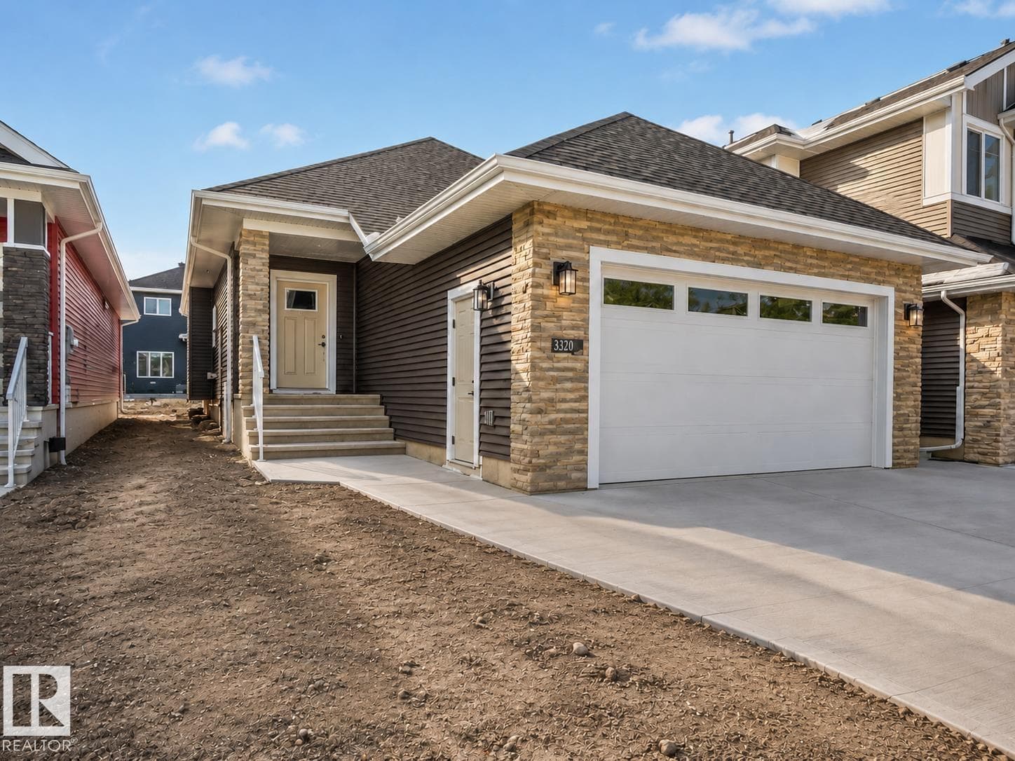 3320 CHICKADEE DR NW