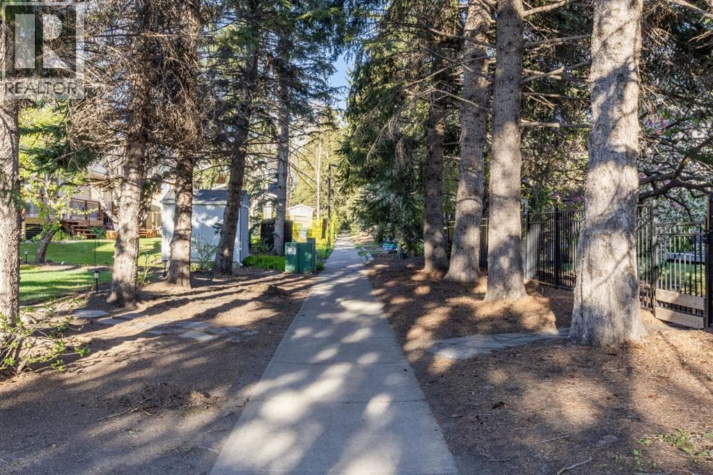 26 Varsplain Place NW — photo 5