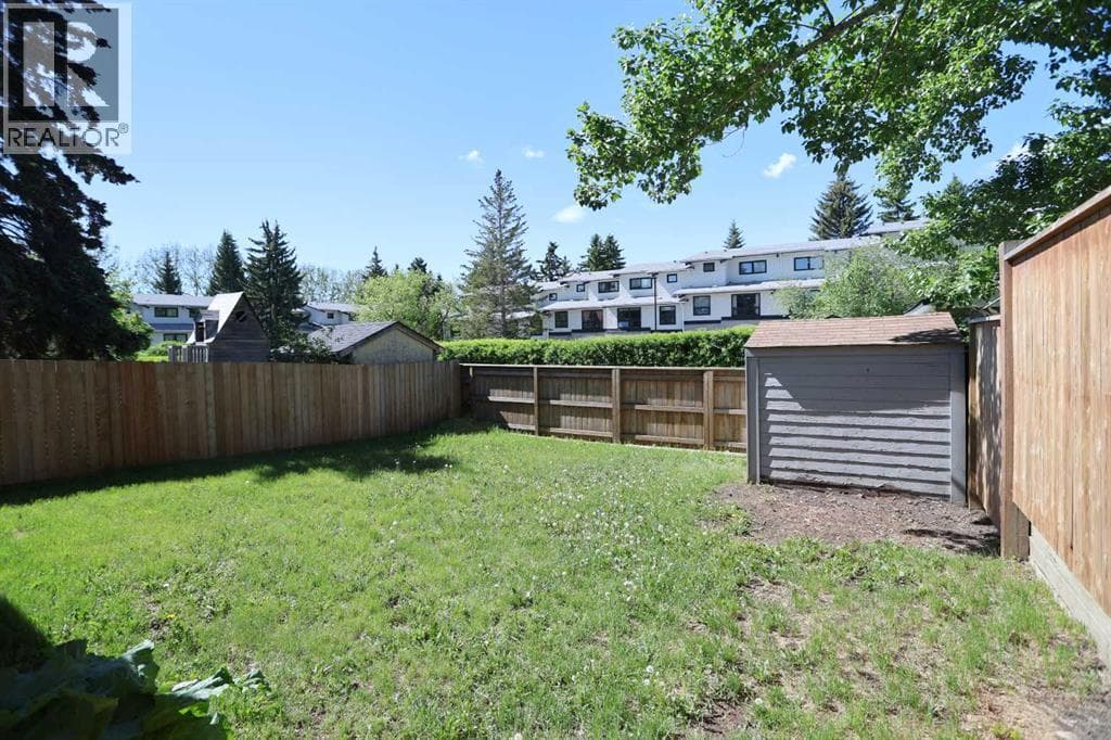 5417 Dalrymple Crescent NW — photo 4