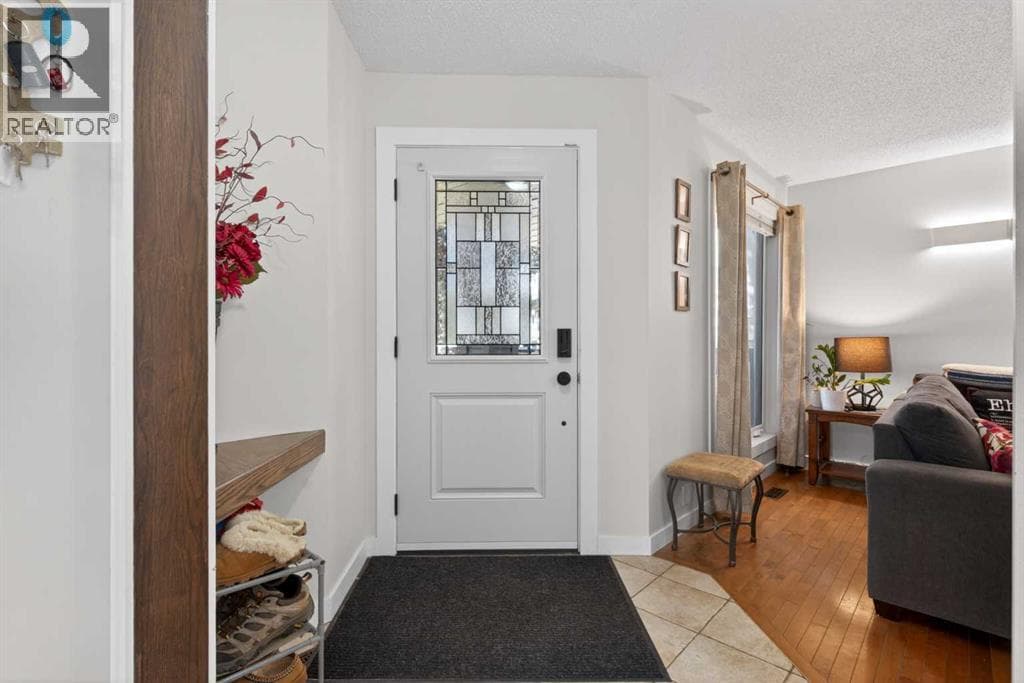 101 Douglasbank Way SE — photo 5