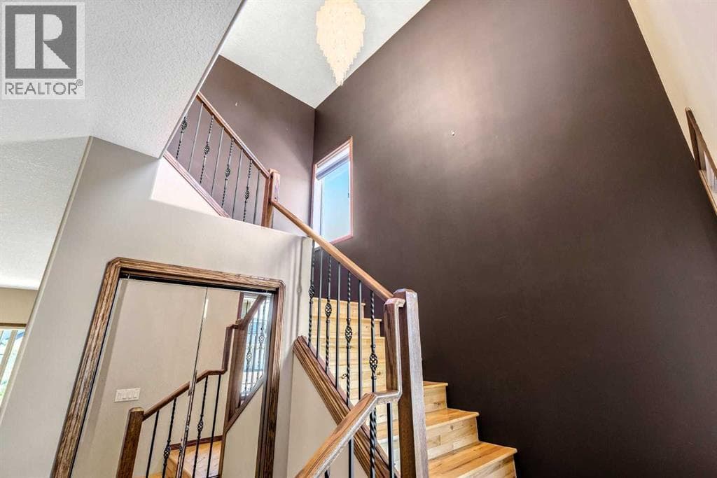 144 Sundance Road SW — photo 5