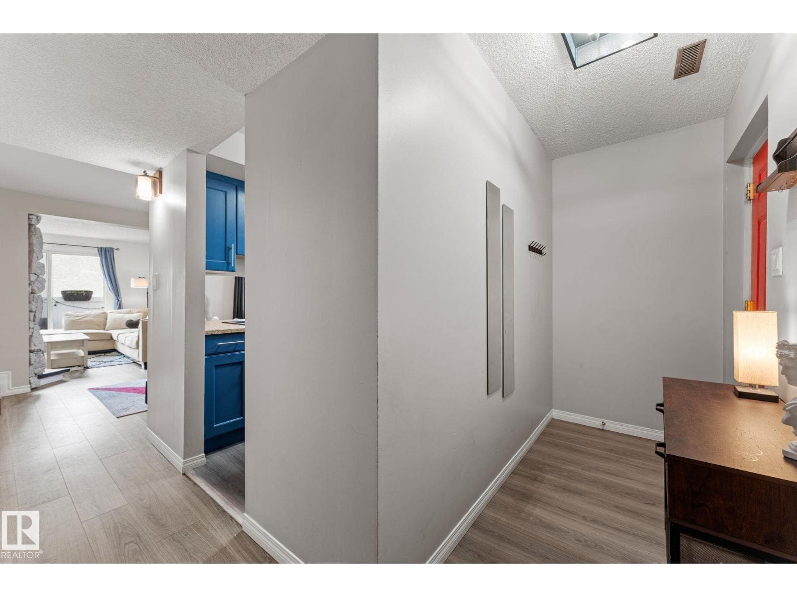 45 LANCASTER TC NW — photo 4