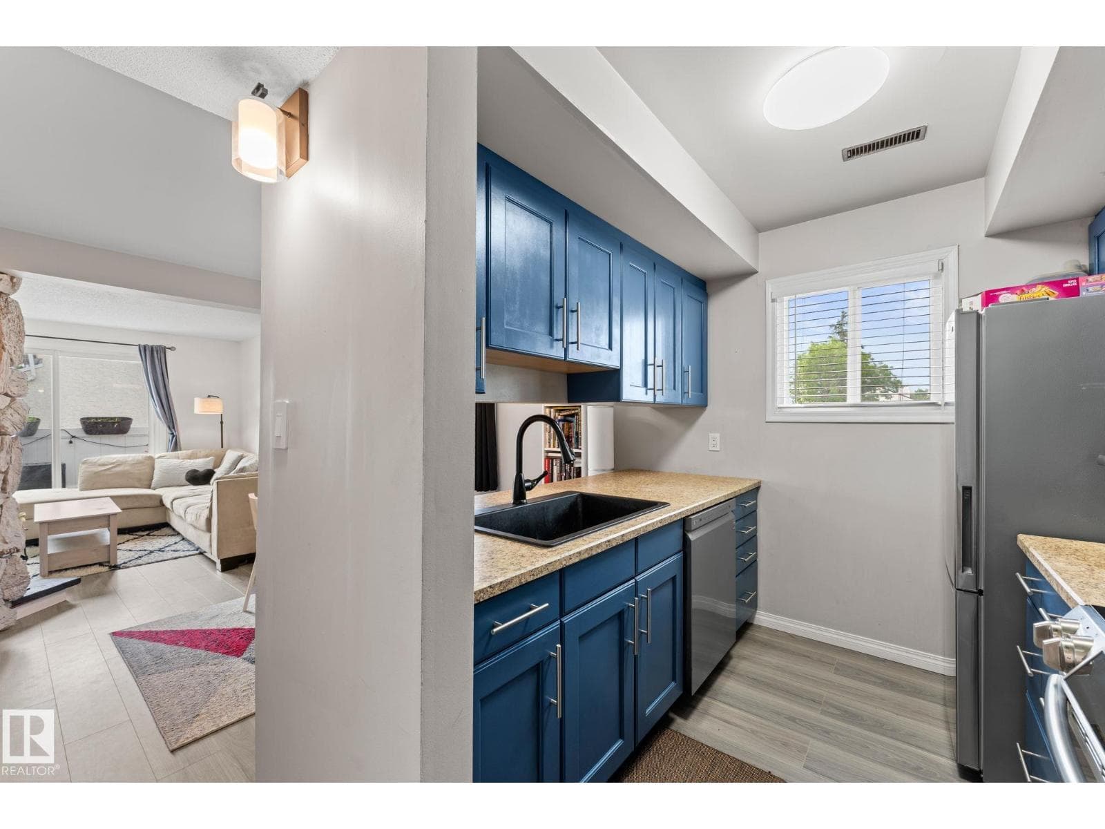 45 LANCASTER TC NW — photo 5
