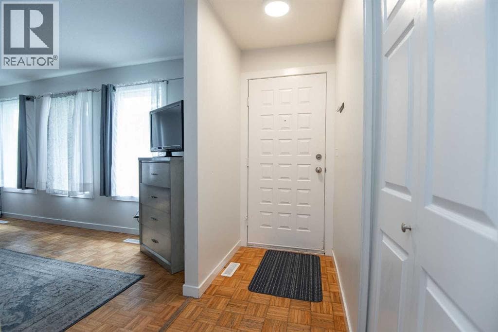 105 Bell Street — photo 5