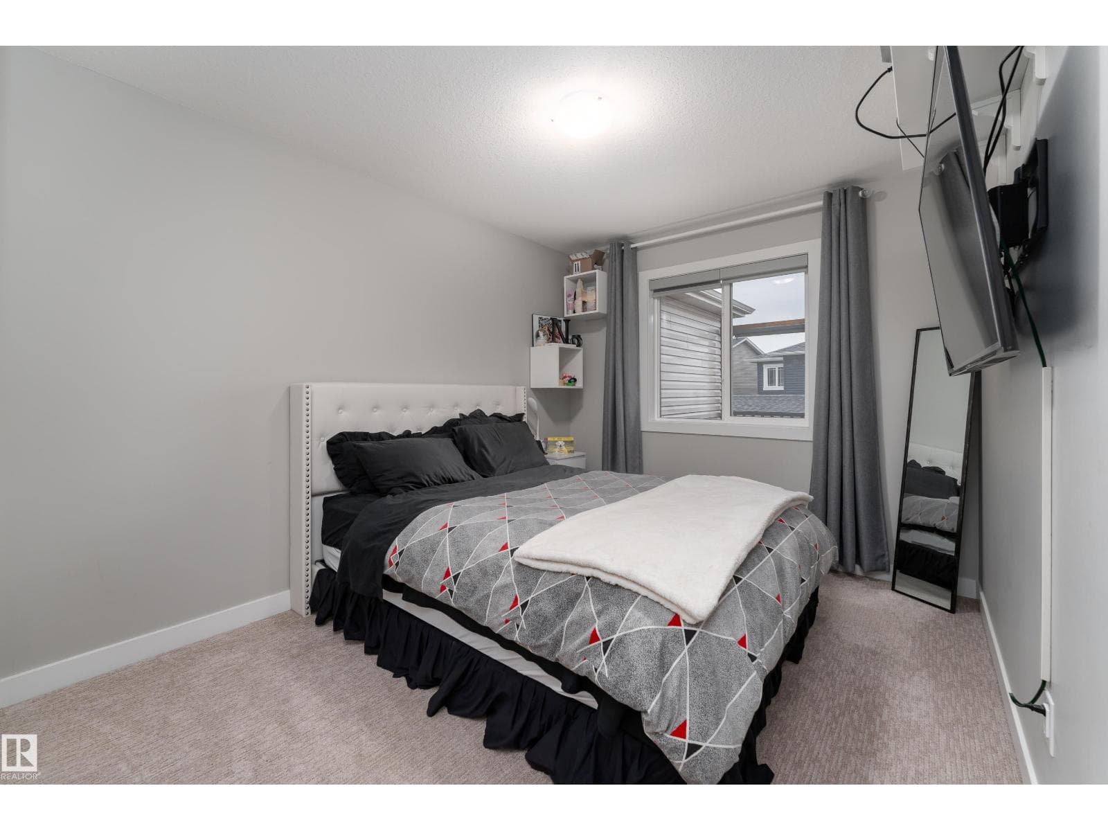 998 STILLWATER BV NW — photo 5