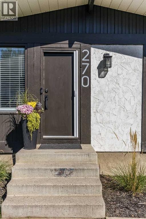 270 Shepherd Crescent SE — photo 3