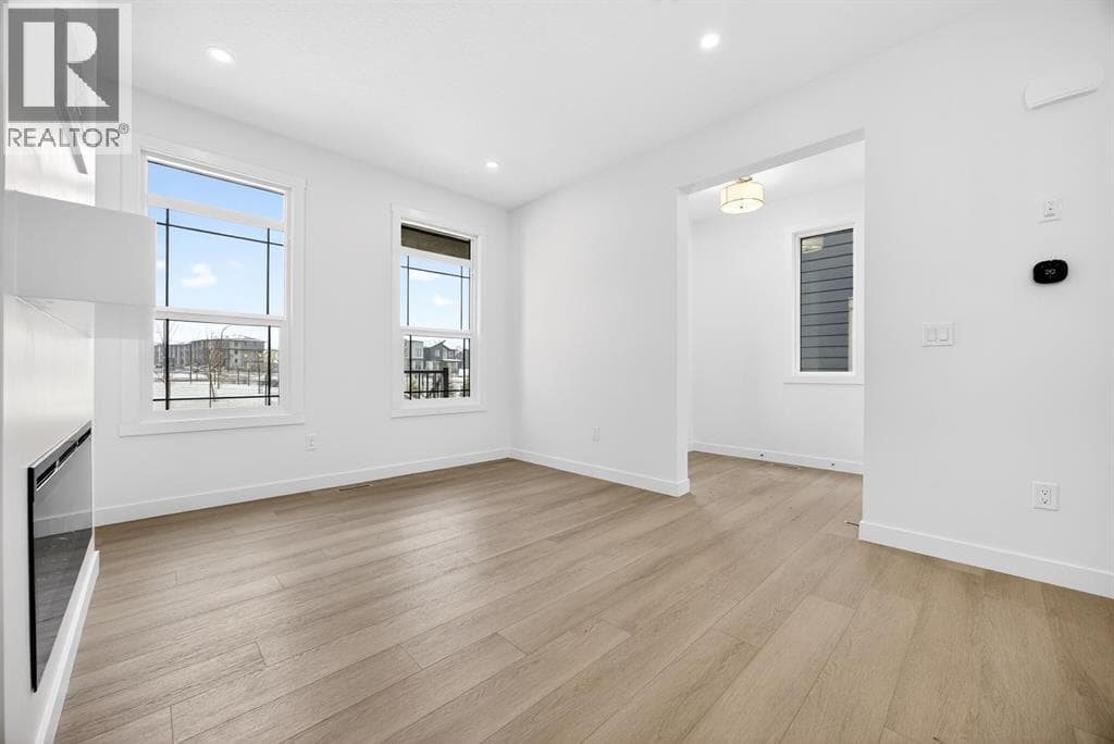 338 Alpine Boulevard SW — photo 3