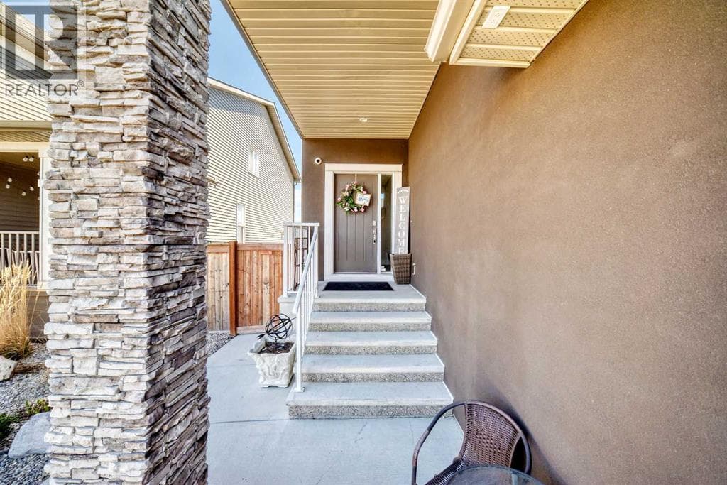 114 KINNIBURGH Road — photo 3