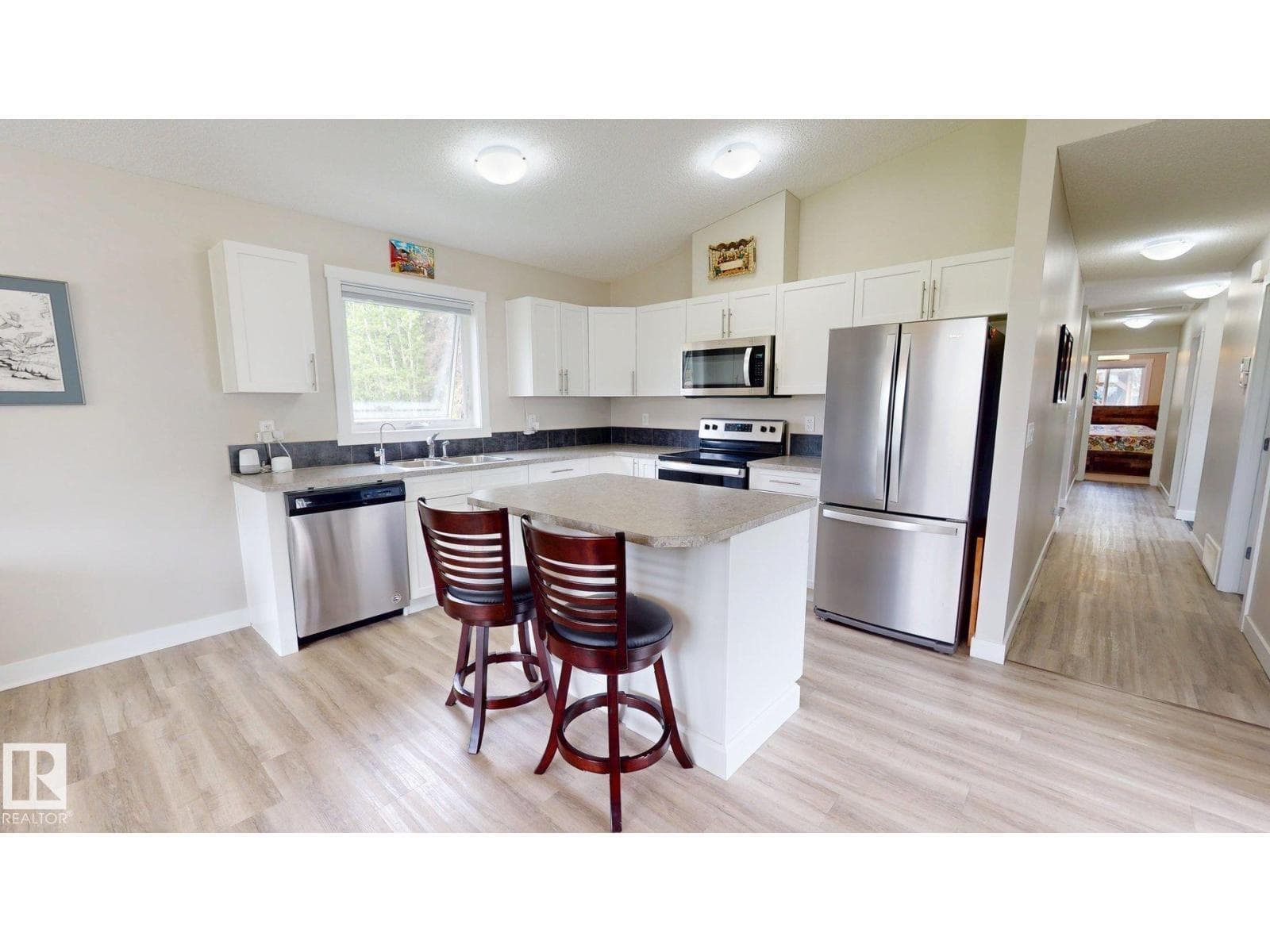 211 Labonte DR — photo 3