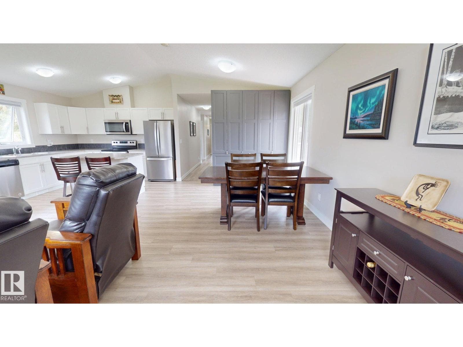 211 Labonte DR — photo 4