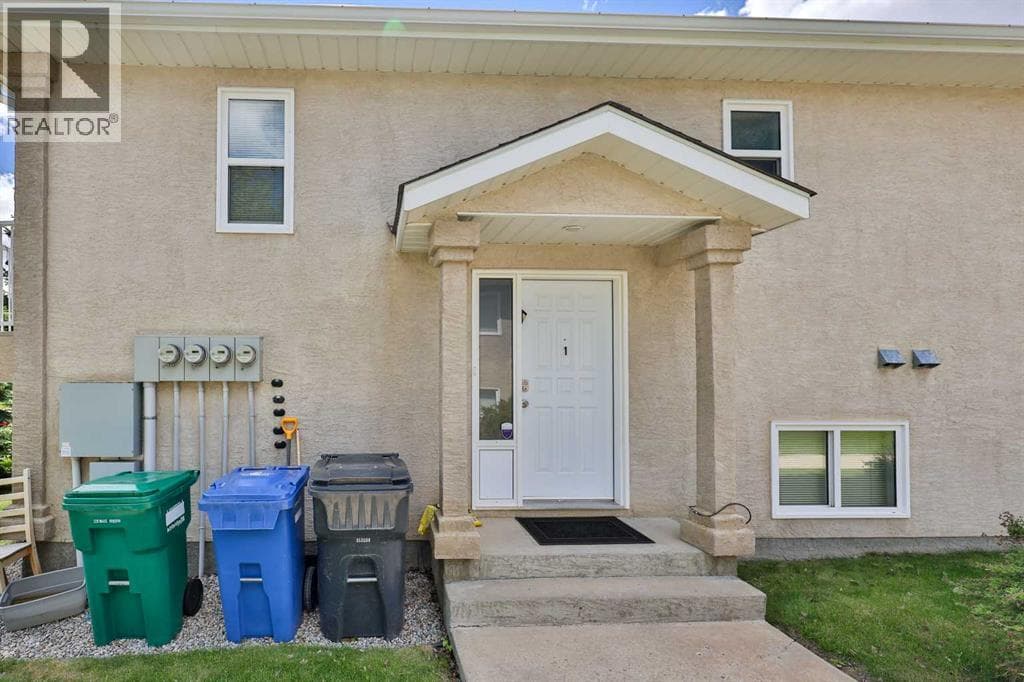 1, 43 Highlands Place W — photo 3