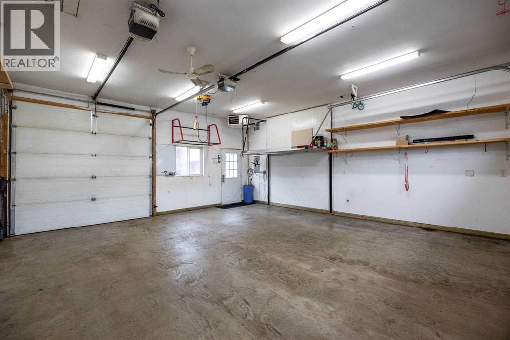 148 Fox Crescent — photo 4