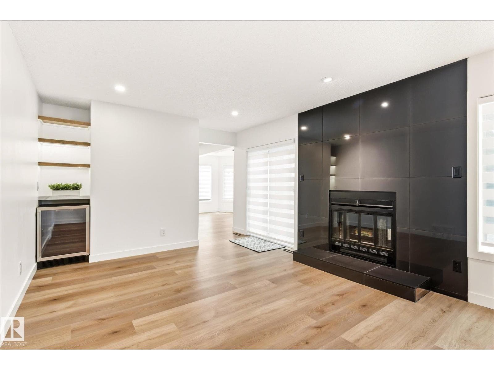 5716 175 ST NW — photo 3