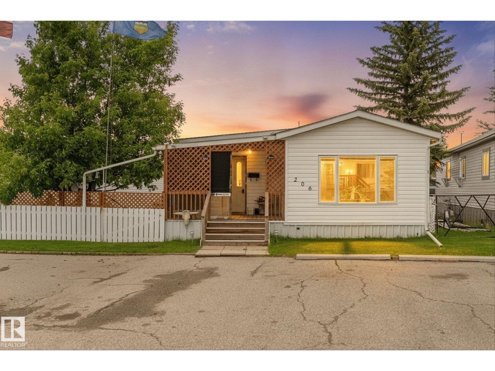 #206 53222 range road 272