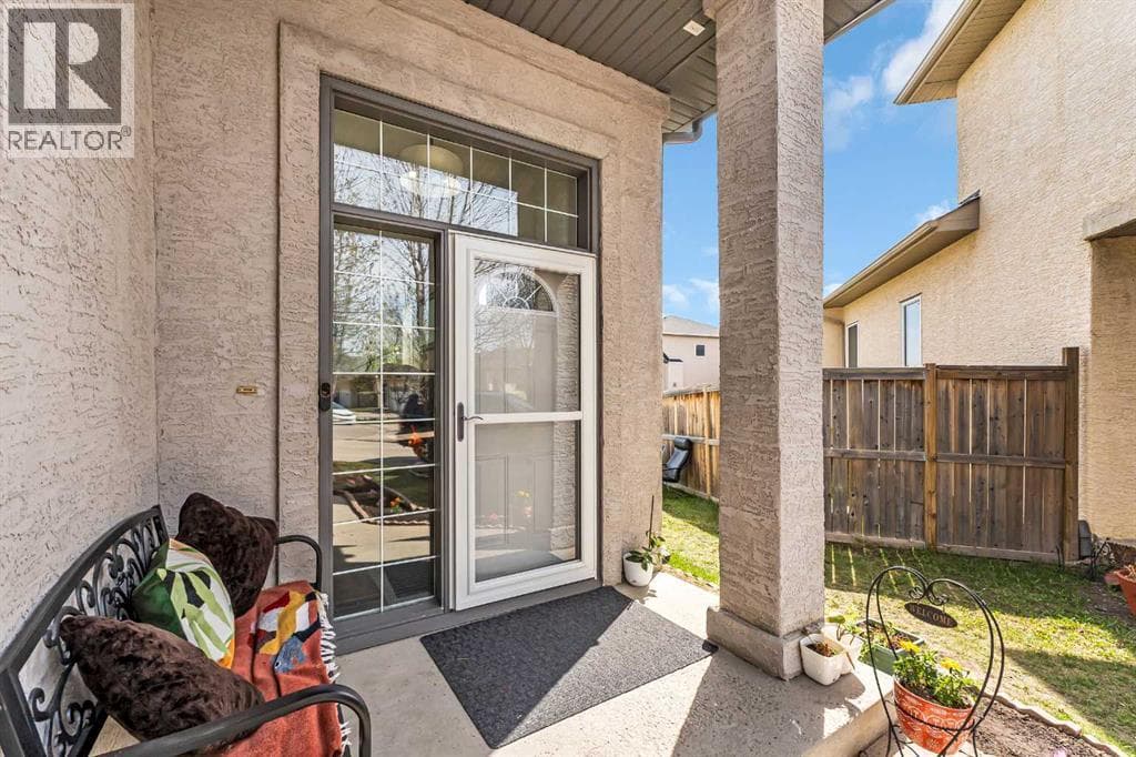 539 East Lakeview Place — photo 4
