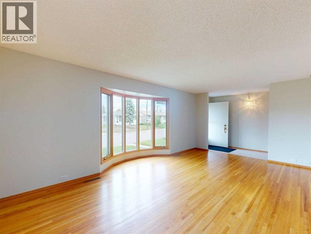 548 Mcintosh Road NE — photo 3