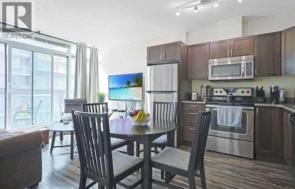 904, 10 Brentwood Common NW — photo 5
