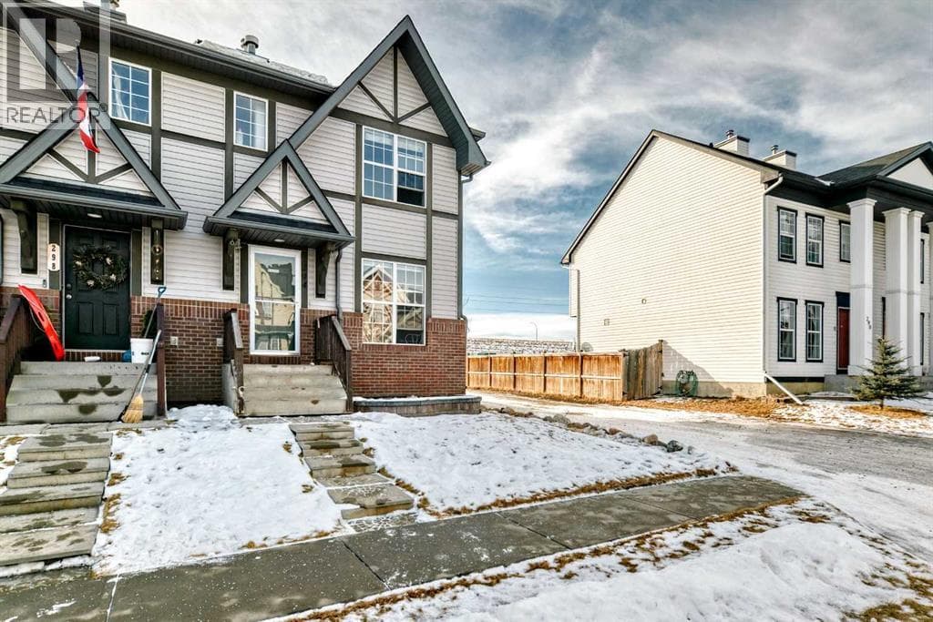 294 Elgin View SE — photo 2