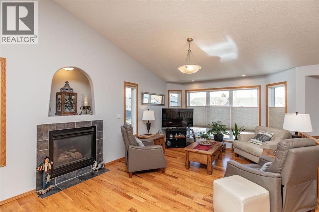 46 Lagrange Crescent — photo 3