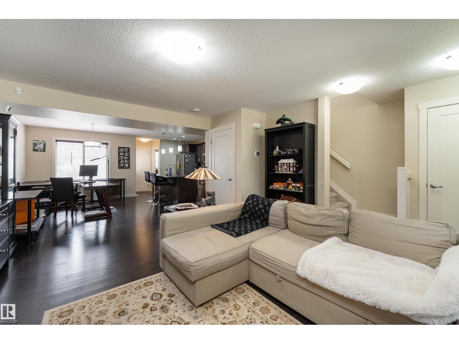 152 CY BECKER BV NW — photo 3