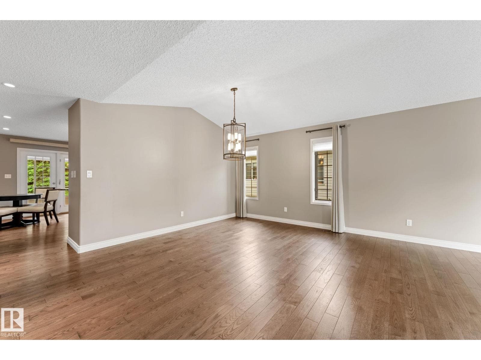 963 YOUVILLE DR W NW — photo 5