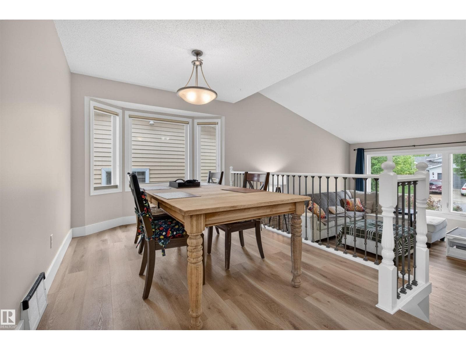 13 DANBRIDGE PL — photo 5