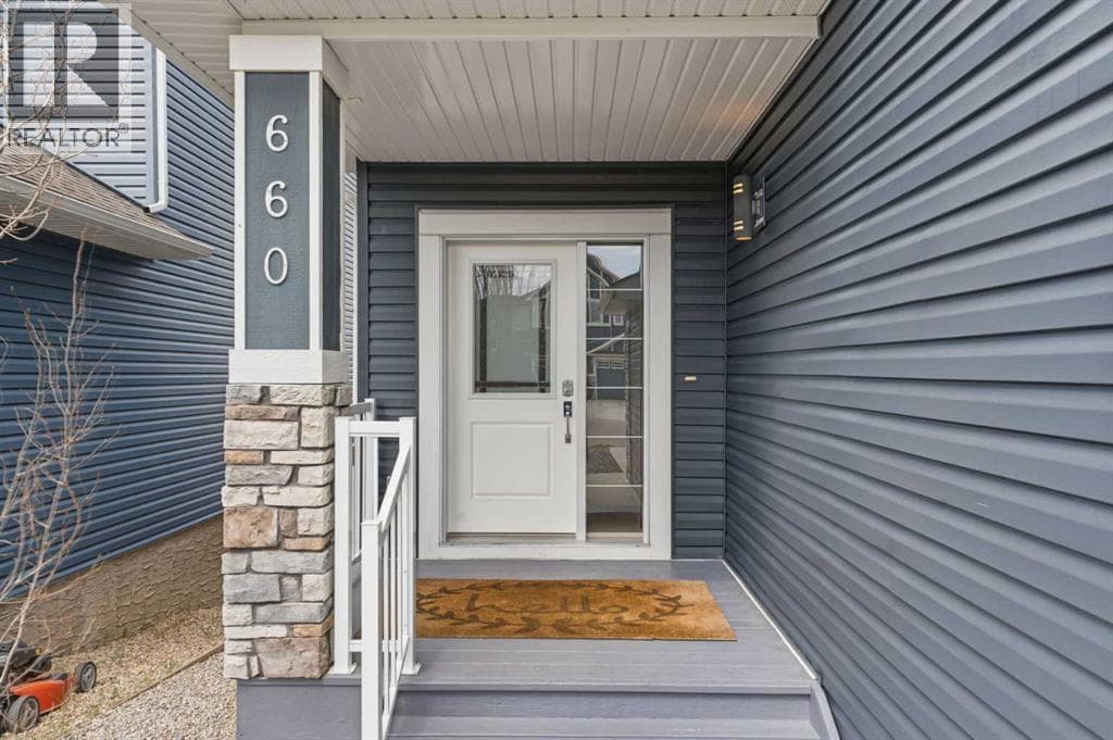 660 Harrison Court — photo 3