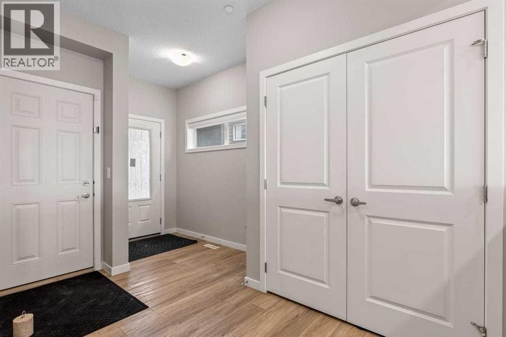 107 Lucas Terrace NW — photo 3