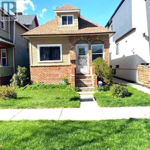 334 3 Avenue NE — photo 3