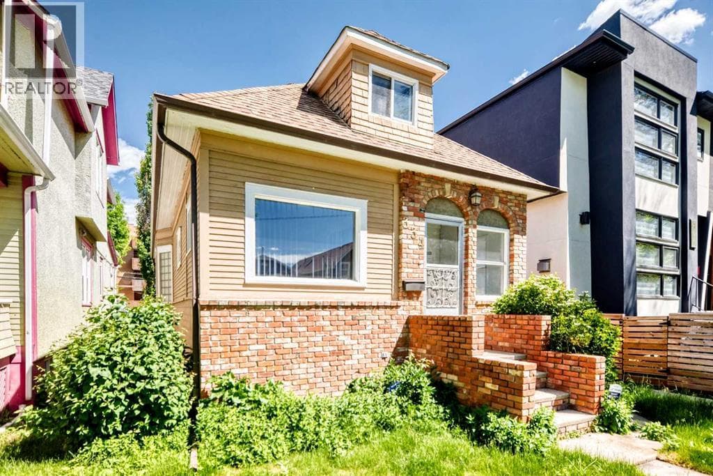 334 3 Avenue NE — photo 2