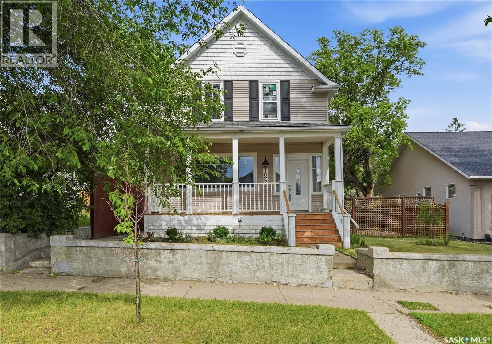 1027 Grafton AVENUE — photo 2