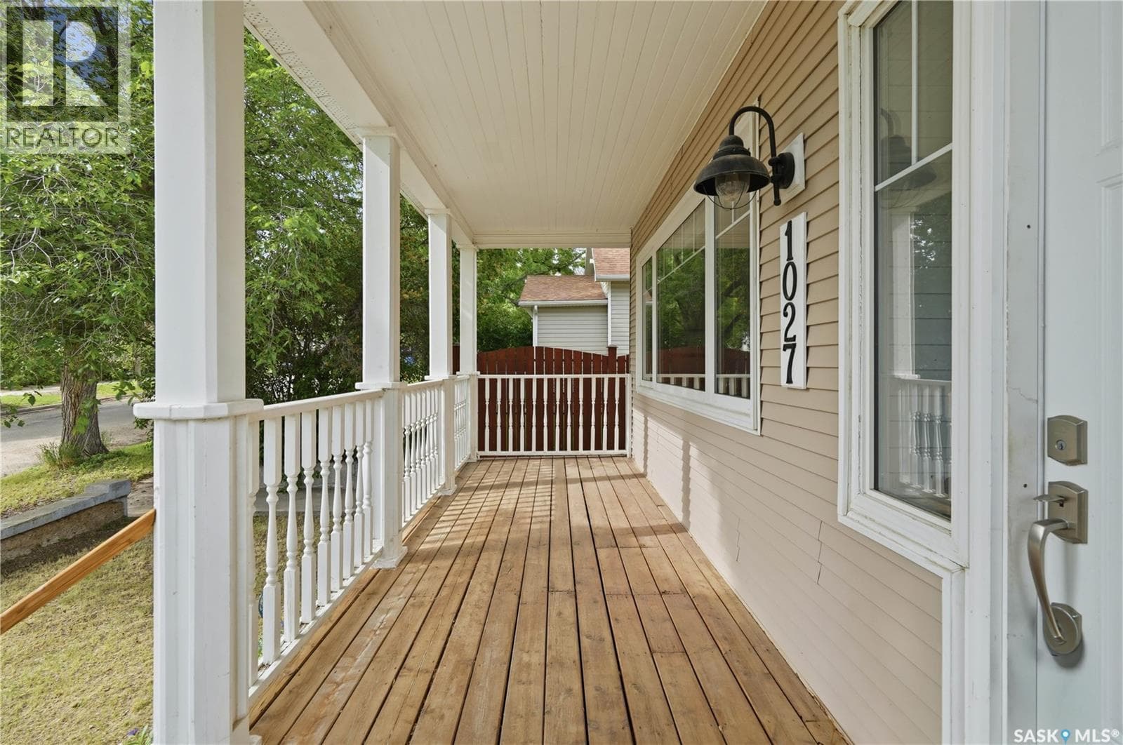 1027 Grafton AVENUE — photo 3