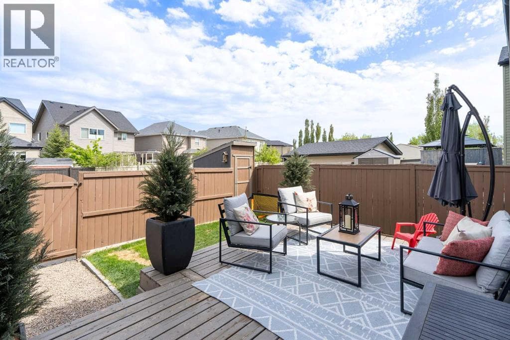 24 Copperpond Road SE — photo 4