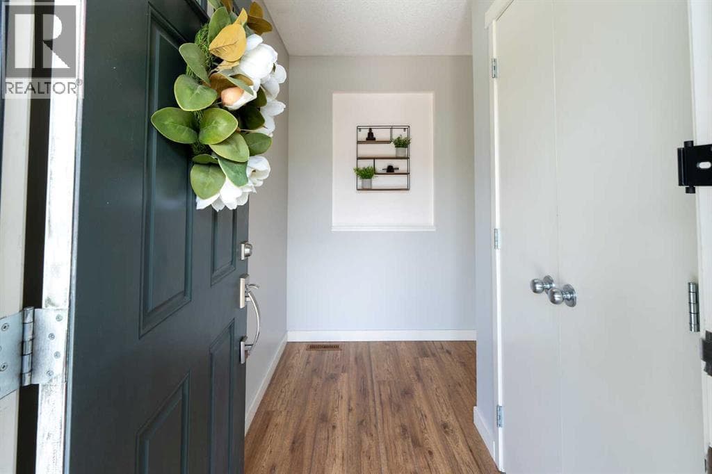 24 Copperpond Road SE — photo 5