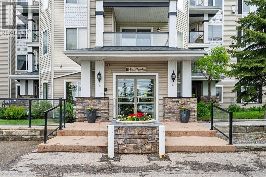 235, 369 Rocky Vista Park NW — photo 2