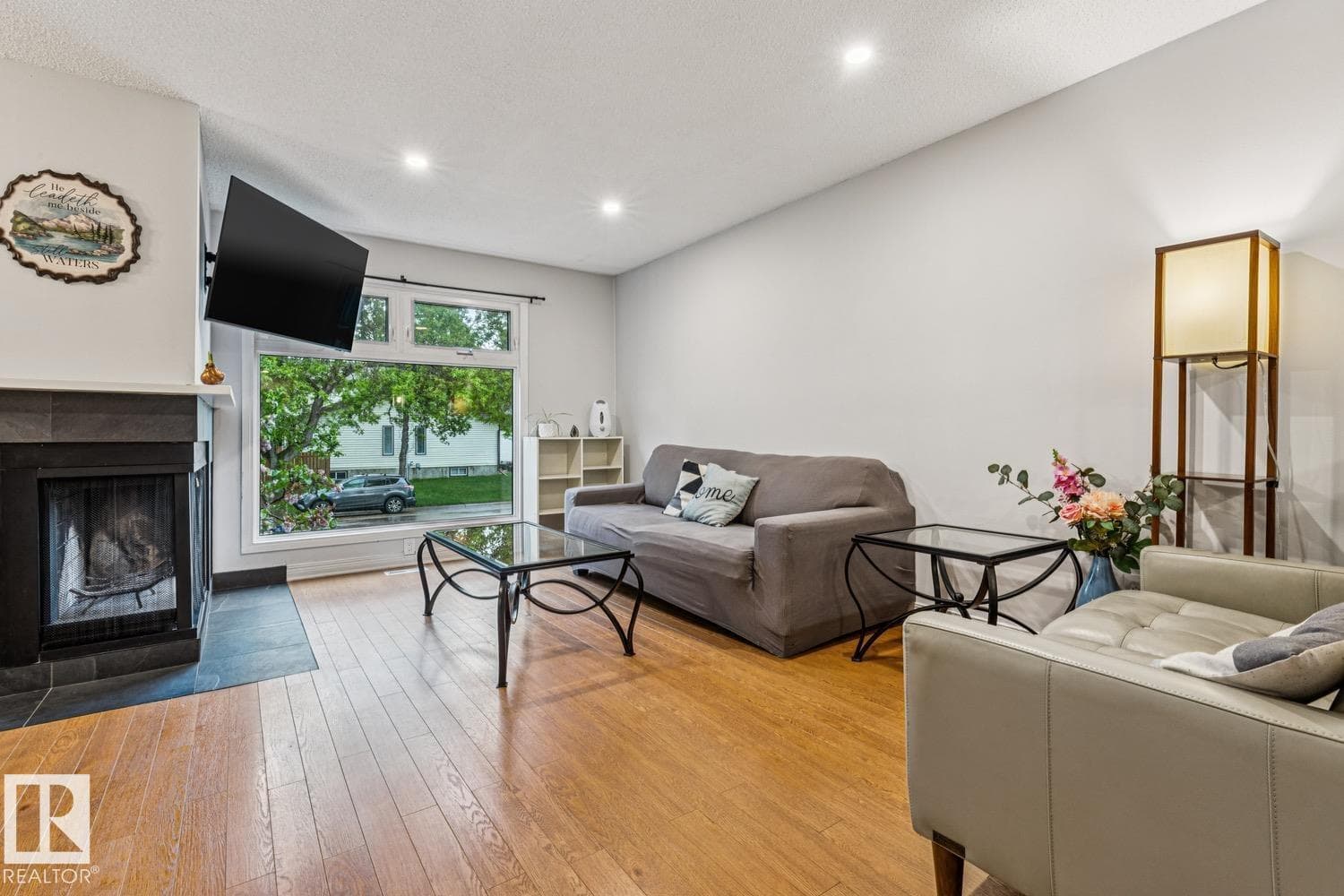 3 GARETH PL — photo 4